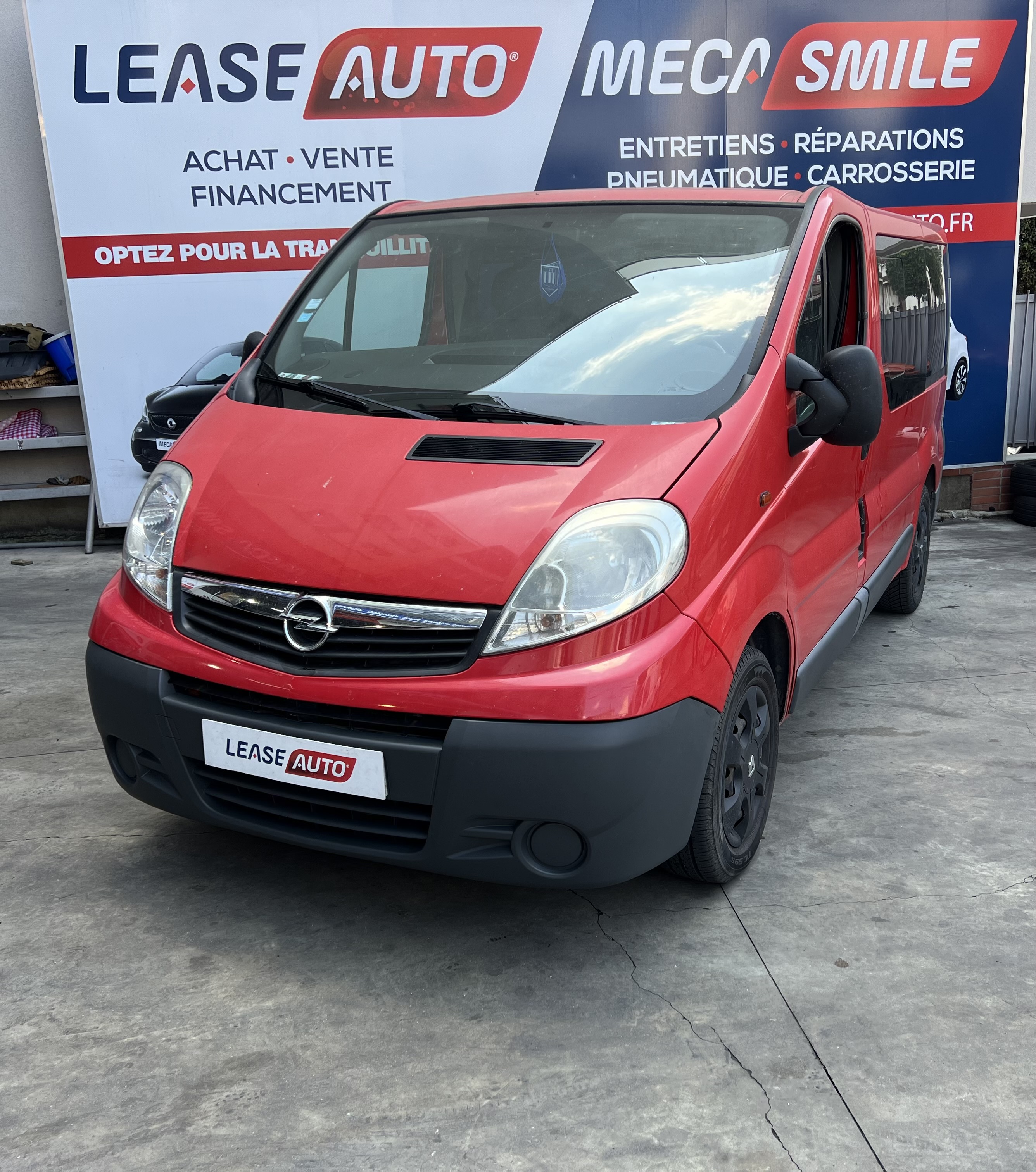 OPEL VIVARO I COMBI PHASE (2) 2.0 CDTI 115 CH L1H1 9 PLACES MINIBUS 8990€ ou 182€/MOIS - image 2