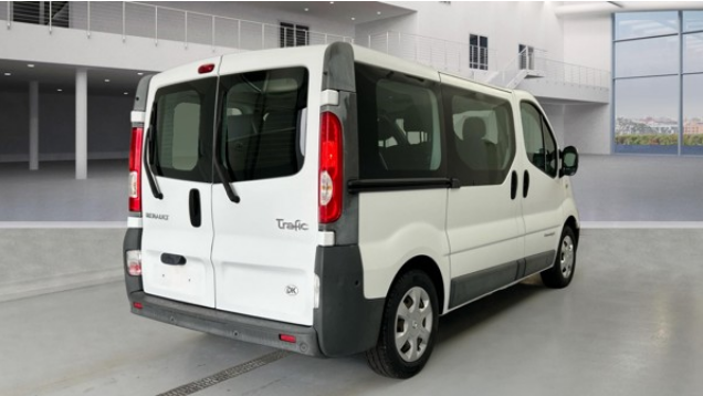 RENAULT TRAFIC COMBI PHASE (2) 2.0 CDTI 115 CH L1H1 9 PLACES MINIBUS 9 990€ ou 199€/MOIS - image 4
